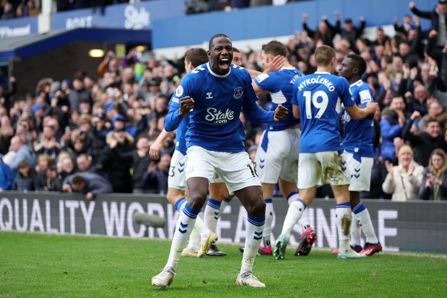 EPL: Dyche Makes Instant Impact As Everton Stun Arsenal In T
