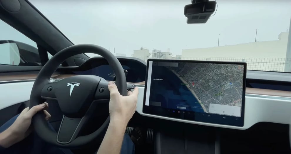 Tesla Finally Introduces Rounded Steering Wheel For Model S,