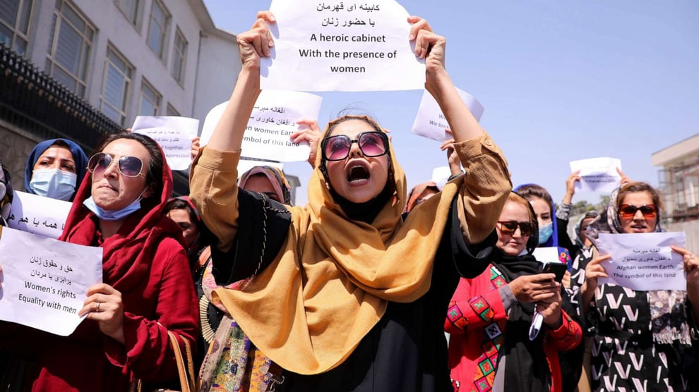 Afghan Talibans Beat Women In Kabul's Protests