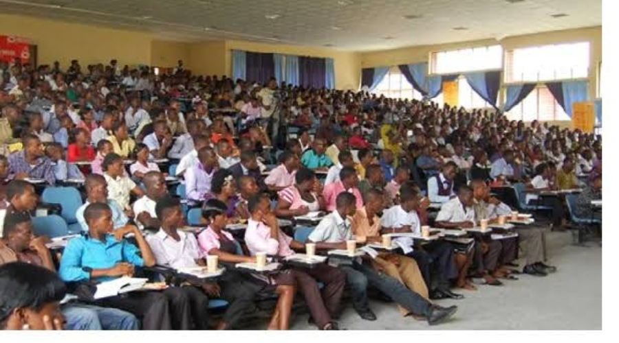 Nigerian University Students Call On FG To Meet Education Bu