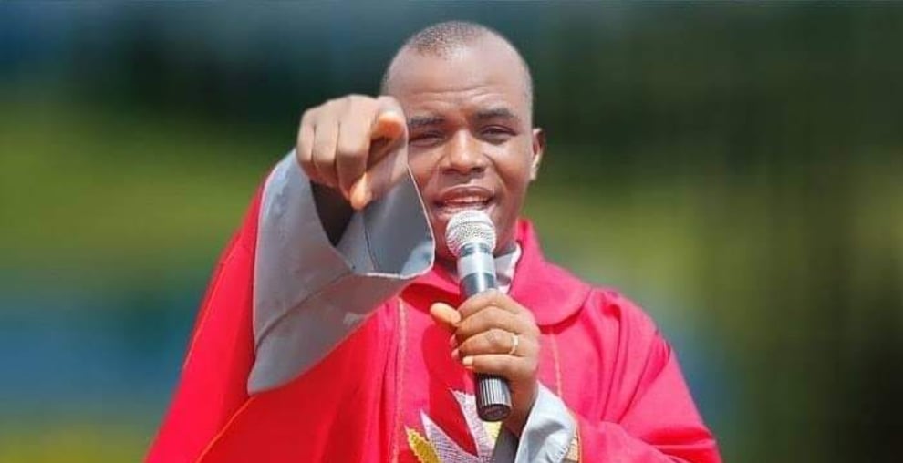 Mbaka Apologises, Prays For Peter Obi Over Recent Comments