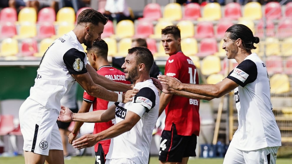 DFB Pokal: Third-Tier Elversberg Dump Champions League Bayer