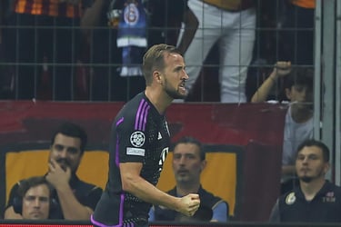 Kane Stars As Bayern Ease Past Galatasaray