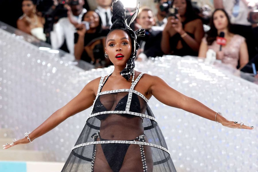 NSFW Janelle Monáe’s ‘Lipstick Lover’ Musi... AllNews Nigeria
