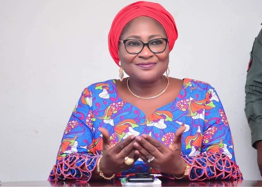 Osun First Lady's Convoy Attacked By Gunmen