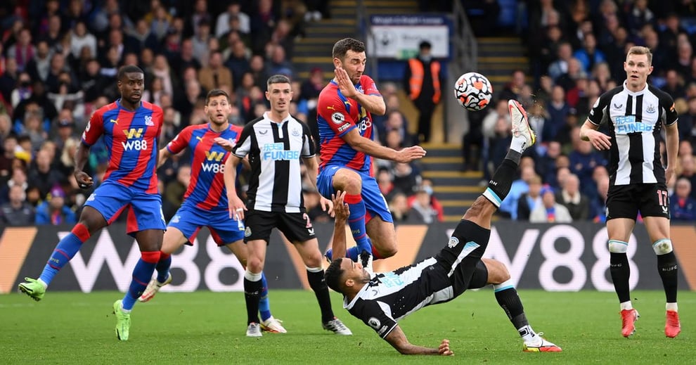 EPL: Newcastle Utd Frustrated By VAR Against Crystal Palace