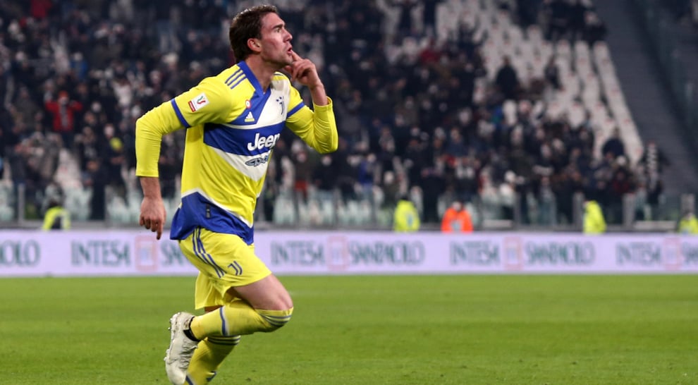 Vlahovic Sends Juventus Past Sassuolo To Face Fiorentina In 