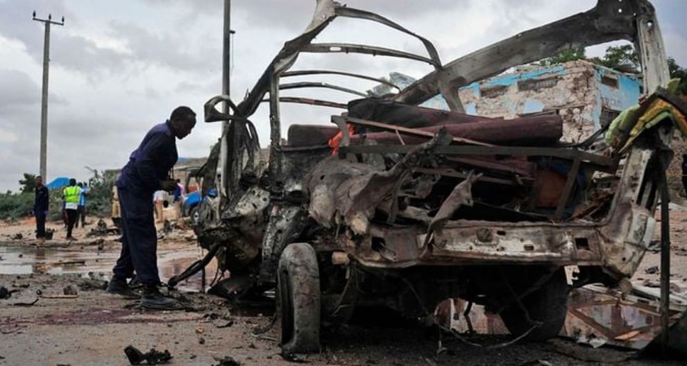 Car Bombings Claim Nine In Somalia