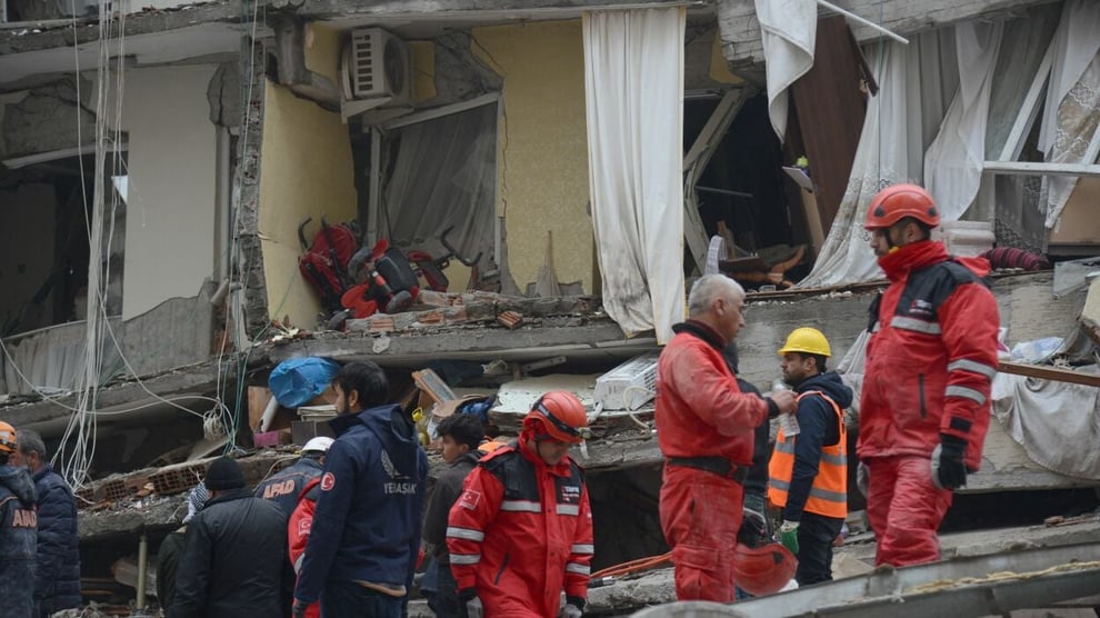 Earthquake: Beds, Blankets, Other Aids Sent To Turkey