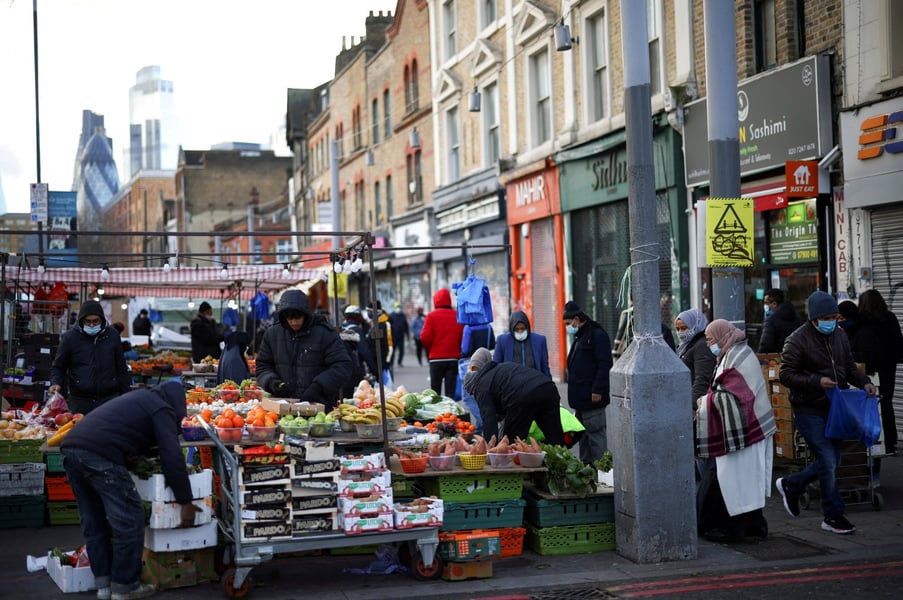 UK: Soaring Food Prices Push Inflation Back To 40-Year High