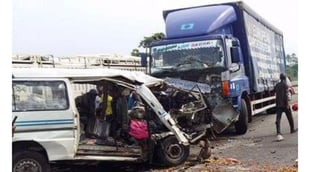 9 die in Lagos-Abeokuta expressway auto-crash 