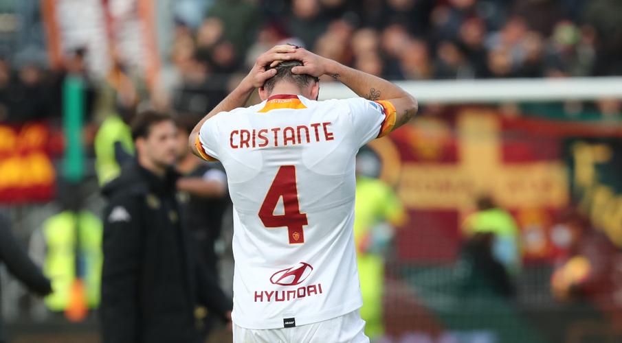 Serie A: Venezia Inflict Fifth Defeat On Mourinho's Roma