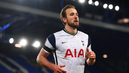 Kane Scores Record-breaking Goal As Tottenham Tame Wolves