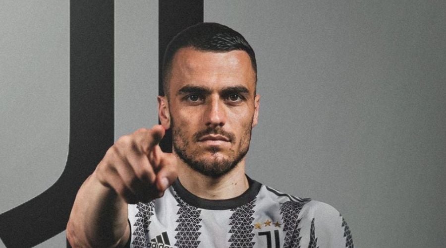 Juventus Sign Frankfurt's Kostic In £16M Move