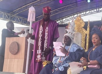 JUST IN: Makinde presents staff of office to new Aseyin of I