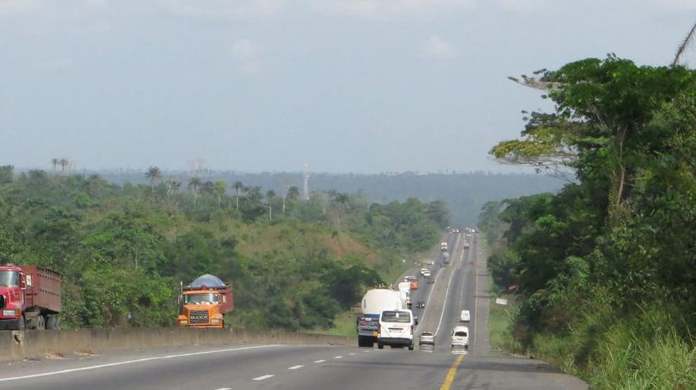 Fuel Price Hike: Lagos-Benin Expressway Blocked By Protester