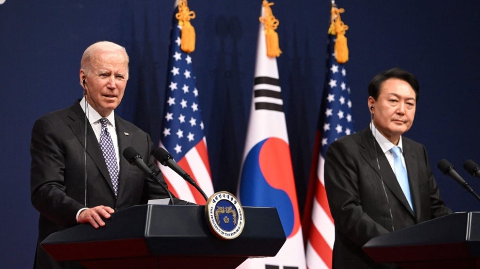 Biden, Yoon Hold First Summit Amid North Korea Tensions