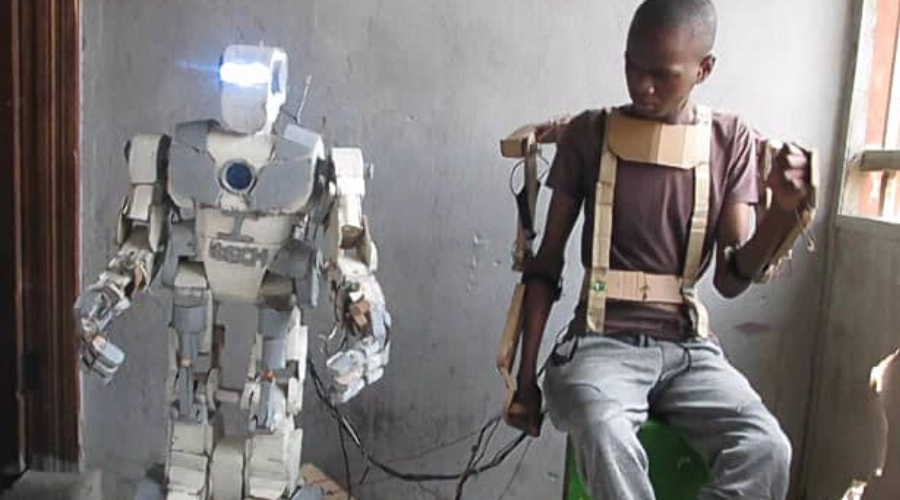 Kano: 17-Year-Old Brings Exoskeleton Robot To Life