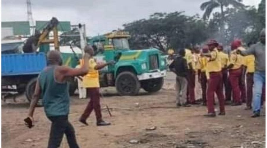 Lagos Impounds 40 Trailers Parked Under Flyovers