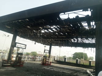 Fire engulfs filling station in Kano