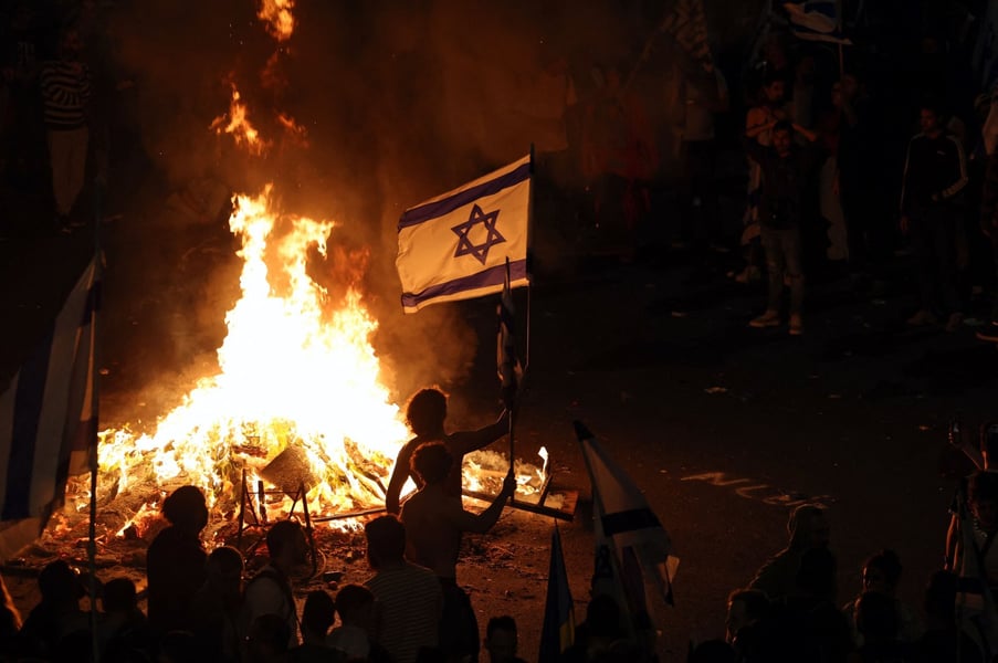 Israel Sees Massive Protests As Netanyahu Sacks Minister 