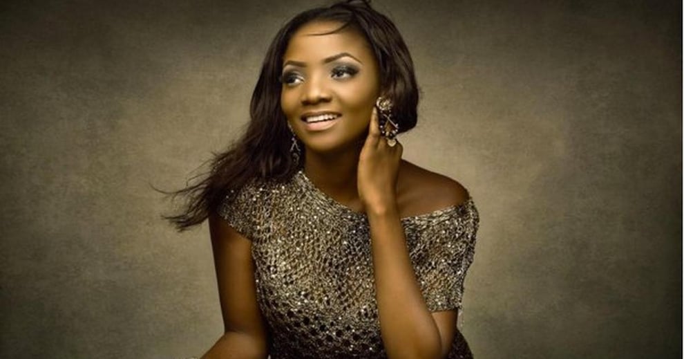 Singer Simi Becomes First Female Artiste In Africa To Hit 10