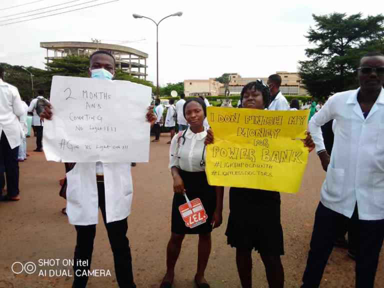 UNN Medical Students Protest 2-month Power Outage