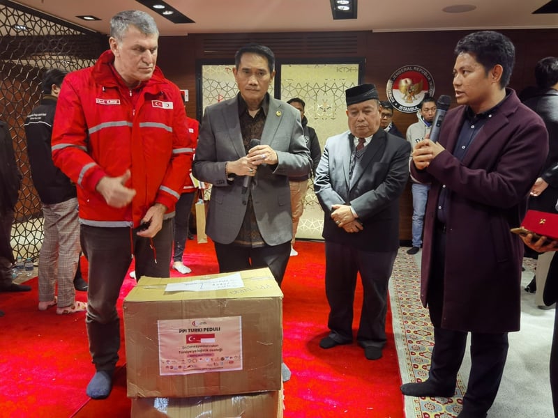 Earthquake: Indonesian Consulate In Turkey Donates Aids