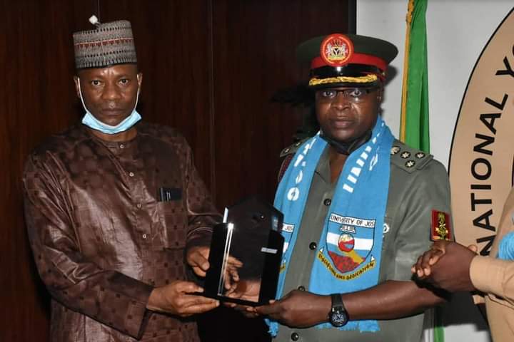 Direct General Of NYSC Bags Award From UNIJOS Alumni 