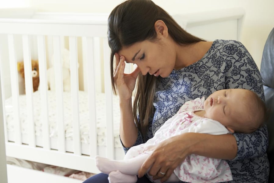  Postpartum Depression: How To Get Through It
