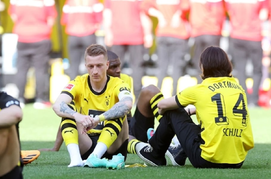 Dortmund's Title Dreams Shattered: Bundesliga Trophy Slips A