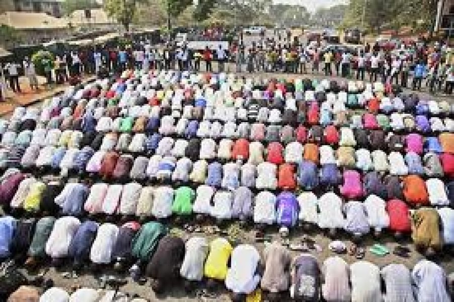 Cleric Urges Muslims To Promote Ideals Of Islam