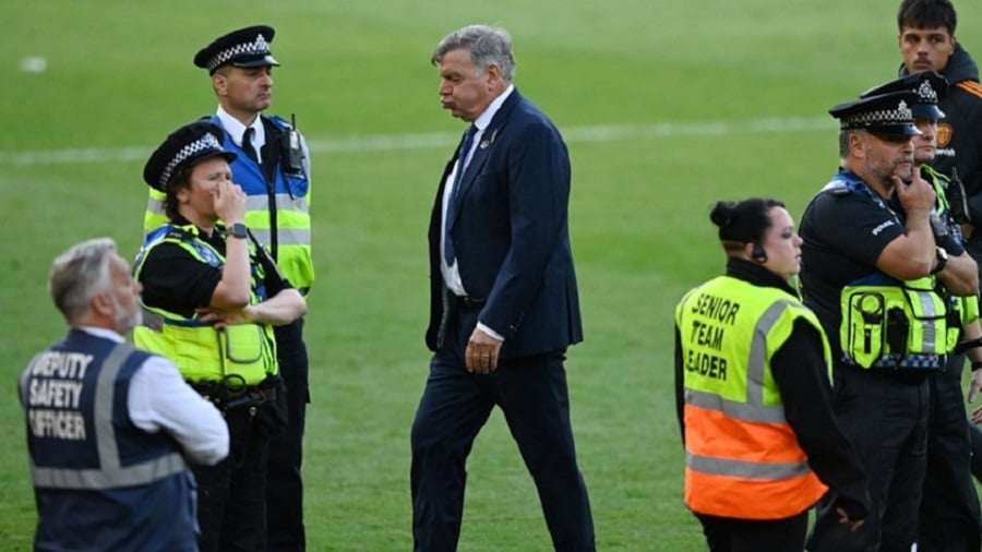 Relegated Leeds Utd Part Ways With Sam Allardyce 