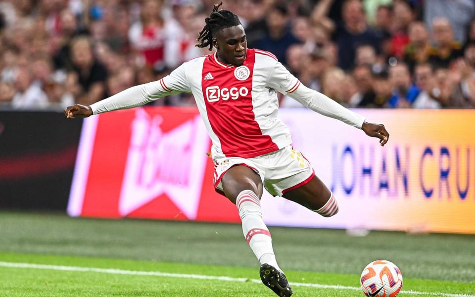 Ajax Coach Backs Calvin Bassey To Succeed In Holland