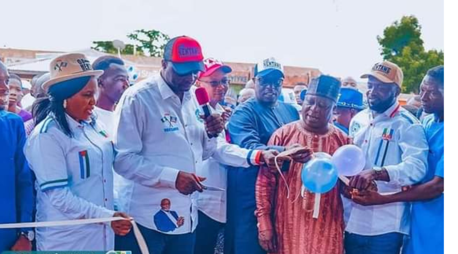 Plateau Youths Donates Campaign Office To APC Candidate