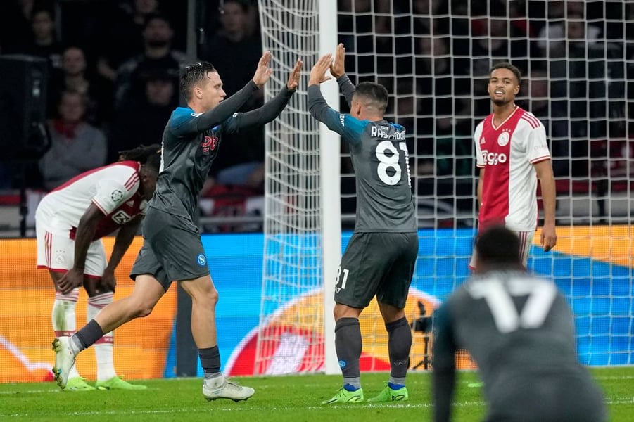 Champions League: Napoli Run Riot Against Ajax In Amsterdam�