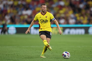 Cleverley Retires At 33 Over Injuries Battle