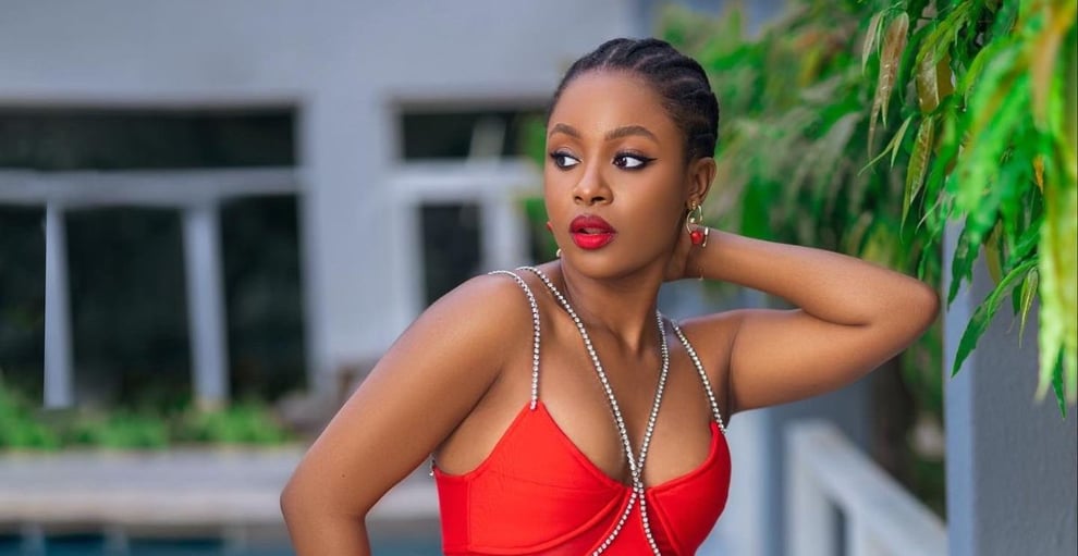 Bella Okagbue Claps Back At Twitter Fan Over Marital Questio