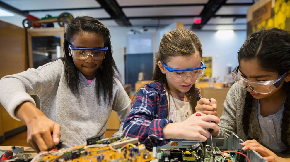 Ireland Advocates More Spaces For Nigerian Girls In STEM