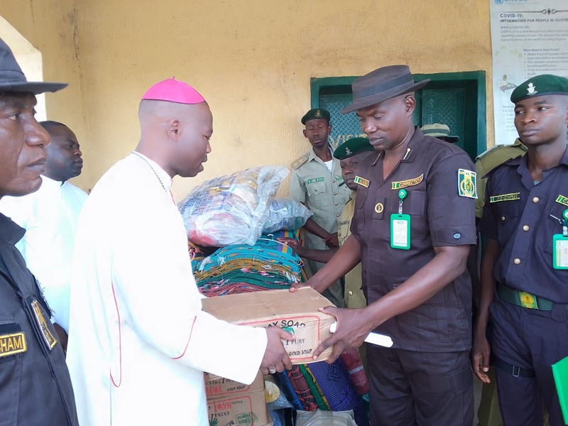 Easter: 625 Inmates Receive Relief Materials From CAN In Ada