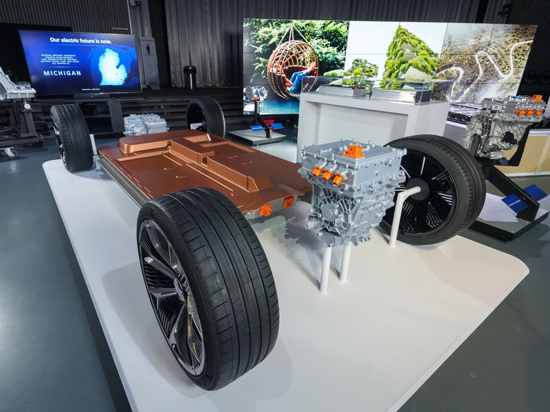 LG Energy Solution, GM To Build $2.1 Billion EV Battery Plan