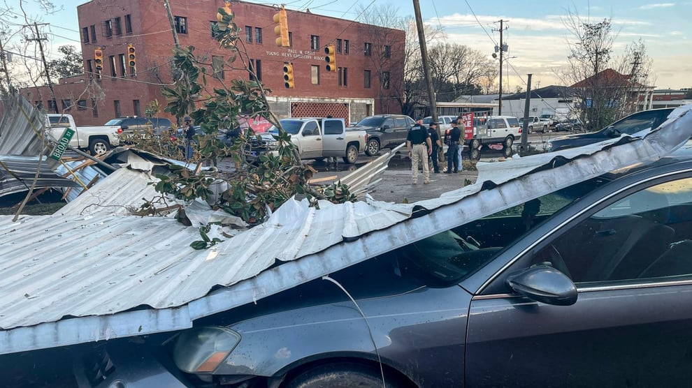 Rain, Tornadoes Kill Seven In US South States