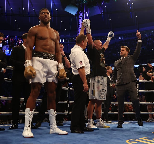 Anthony Joshua Tries To Maintain Composure Following Second 