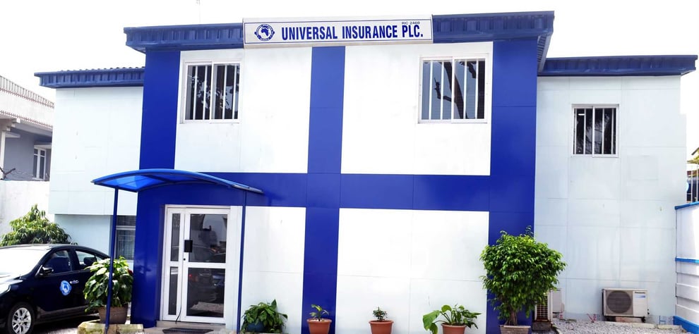 Universal Insurance MD Bags Leadership Award