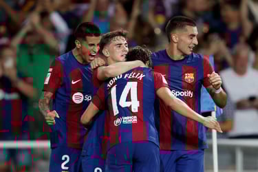 Barcelona Thrash Betis To Go Top Of La Liga