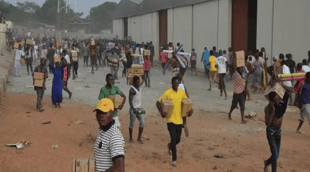 Kebbi: One killed as residents loot public, private warehous