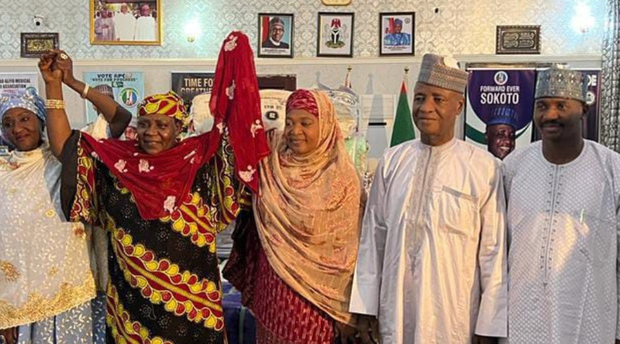 Sokoto: PDP Women Leader, Others Dump Party For APC