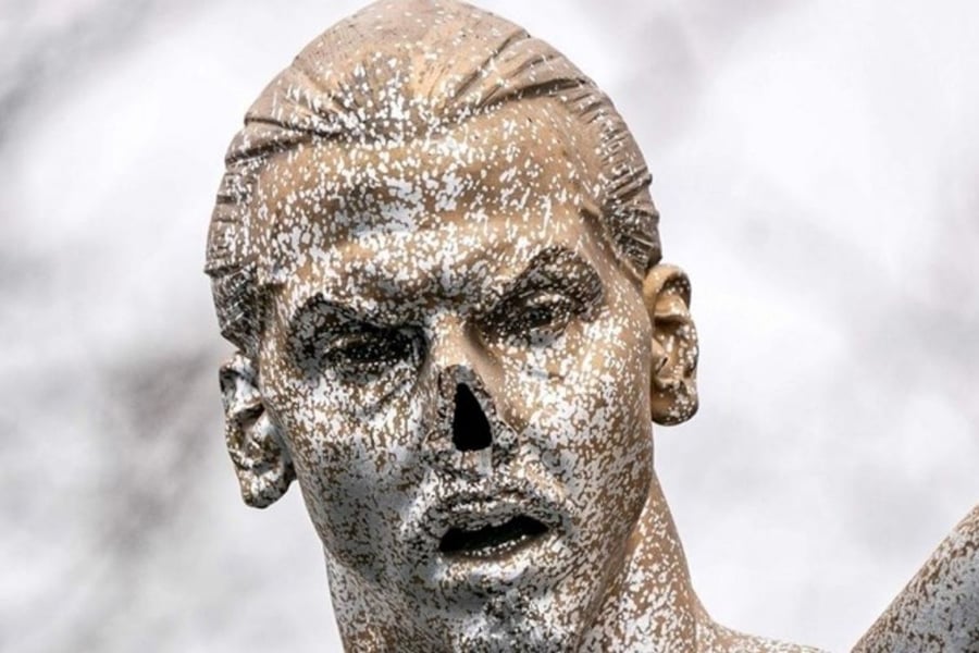 Angry Swedish Fans Auction Ibrahimovic's Statue Nose Replica