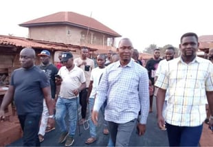 Enugu East Council Boss Lays Asphalt On Edem-Ibagwa Road