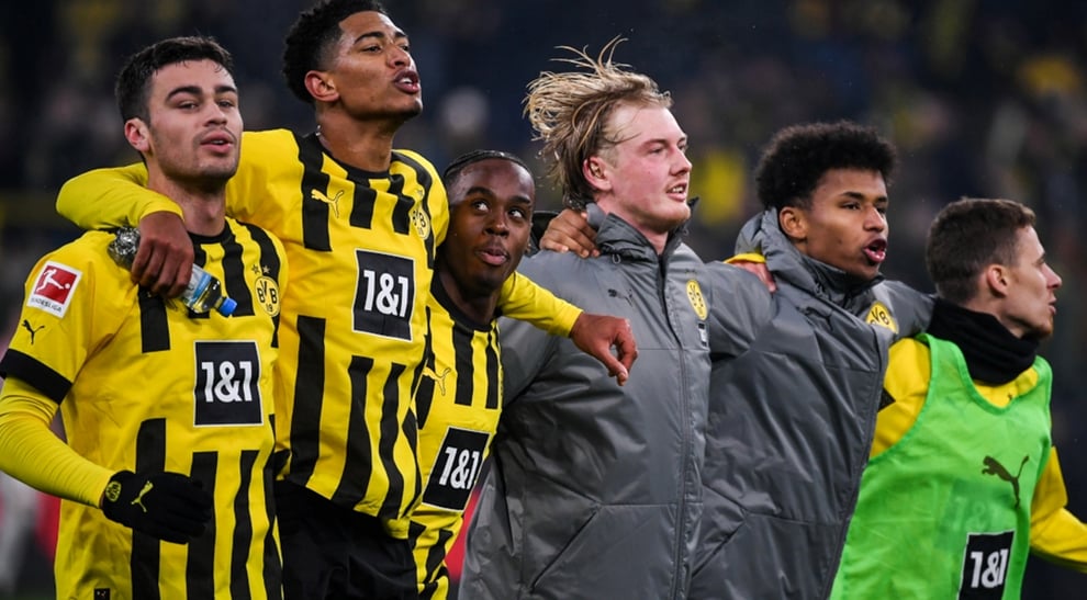 Bundesliga: Dortmund Battle Augsburg To Grab 4-3 Win In Hall